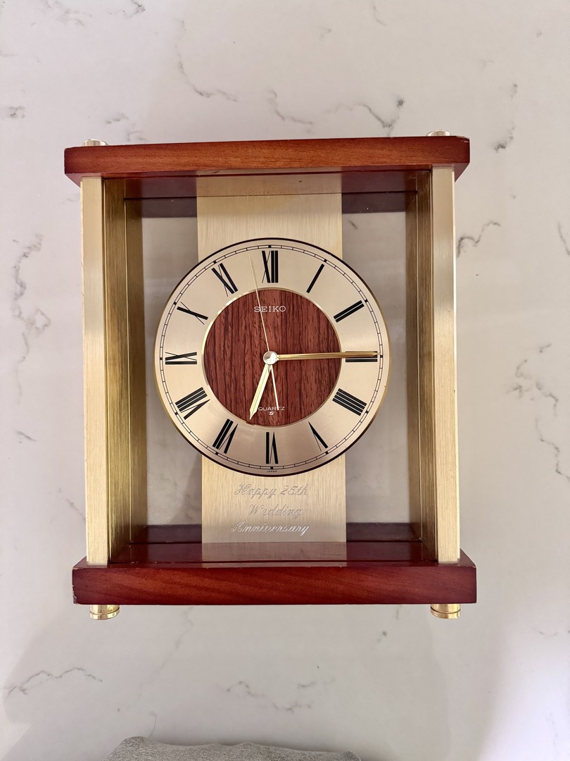 Gift Antique Clock For Wedding Anniversary 